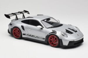 Porsche 911 992 GT3 RS Sidabrinis & Raudoni Ratai Minichamps 1:18 153062241 Metalas - nuotrauka 4 iš 6