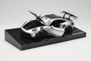 Porsche 911 992 GT3 RS Sidabras Weissach Package Minichamps 1:18 110062020 Metalas - nuotrauka 3 iš 8