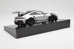 Porsche 911 992 GT3 RS Sidabras Weissach Package Minichamps 1:18 110062020 Metalas - nuotrauka 4 iš 8