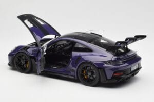 Porsche 911 992 GT3 RS Weissach Package Ultraviolet Norev 1:18 187368 Metalas - nuotrauka 5 iš 8