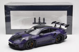 Porsche 911 992 GT3 RS Weissach Package Ultraviolet Norev 1:18 187368 Metalas - nuotrauka 8 iš 8