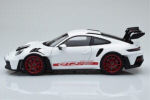 Porsche 911 992 GT3 RS Baltas Pyro Raudonas Norev 1:18 187352 Metalas - nuotrauka 4 iš 8