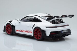 Porsche 911 992 GT3 RS Baltas Pyro Raudonas Norev 1:18 187352 Metalas - nuotrauka 7 iš 8