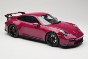 Porsche 911 992 GT3 Ruby Star Neo Red GT Spirit 1:12 GT536 Derva - nuotrauka 4 iš 6