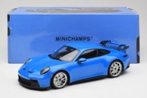 Porsche 911 992 GT3 Shark Mėlyna & Sidabriniai Ratai Minichamps 1:18 143069015 Derva - nuotrauka 6 iš 6