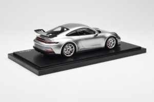 Porsche 911 992 GT3 Sidabras Minichamps 1:18 WAP0211510M004 Derva - nuotrauka 2 iš 7