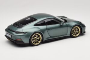 Porsche 911 992 GT3 Touring Package Malachite Green Metallic Norev 1:18 187382 Metalas - nuotrauka 3 iš 8