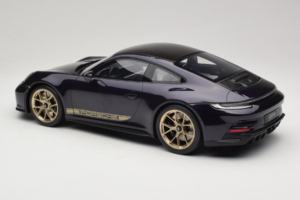 Porsche 911 992 GT3 Touring Viola Metallic GT Spirit 1:12 GT937 Derva - nuotrauka 5 iš 6