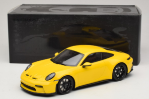 Porsche 911 992 GT3 Touring Geltonas Juodi Ratai Minichamps 1:18 117069021 Metalas - nuotrauka 6 iš 6