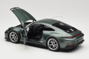 Porsche 911 992 S/T Malachite Green Metallic Norev 1:18 187472 Metalas - nuotrauka 4 iš 8