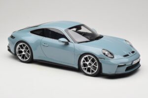 Porsche 911 992 S/T Meisenblau Norev 1:12 127550 Metalas - nuotrauka 4 iš 6
