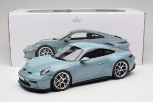 Porsche 911 992 S/T Meisenblau Norev 1:12 127550 Metalas - nuotrauka 6 iš 6