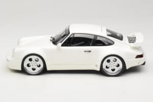 Porsche 911 992 Strosek Giga White GT Spirit 1:18 GT525 Derva - nuotrauka 3 iš 6