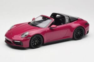 Porsche 911 992 Targa 4 GTS Rubystar Minichamps 1:18 155061066 Metalas