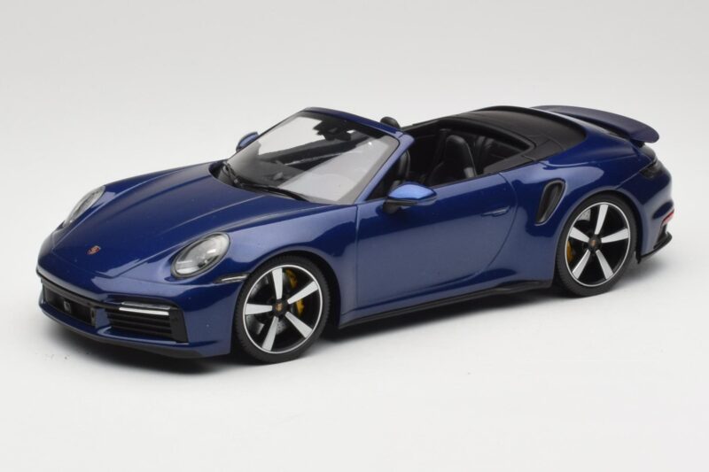 Porsche 911 992 Turbo S Kabrioletas Blue Metallic Minichamps 1:18 155069081 Metalas