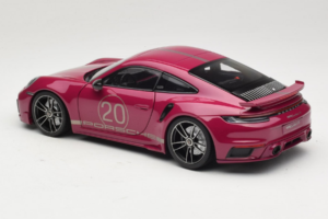 Porsche 911 992 Turbo S Coupe Sport Design Raudonas Minichamps 1:18 113069075 Metalas - nuotrauka 7 iš 8