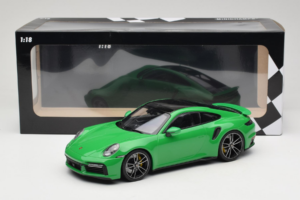Porsche 911 992 Turbo S Žalias Minichamps 1:18 153069077 Metalas - nuotrauka 6 iš 6