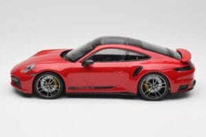 Porsche 911 992 Turbo S Raudonas Minichamps 1:18 155069070 Metalas - nuotrauka 3 iš 6
