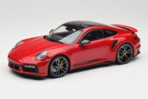 Porsche 911 992 Turbo S Raudonas Minichamps 1:18 155069070 Metalas