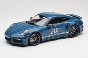 Porsche 911 992 Turbo S Sport Design Package Gentian Blue Metallic Minichamps 1:18 155069170 Metalas