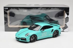 Porsche 911 992 Turbo S Sport Design Package Racing Green Minichamps 1:18 155069175 Metalas - nuotrauka 6 iš 6