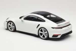 Porsche 911 Turbo S 992 Baltas Minichamps 1:18 WAP0211620RTRB Metalas - nuotrauka 5 iš 6