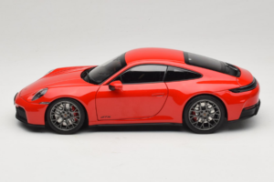 Porsche 911 992.2 Carrera 4 GTS Guards Red Norev 1:18 187171 Metalas - nuotrauka 4 iš 8