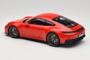 Porsche 911 992.2 Carrera 4 GTS Guards Red Norev 1:18 187171 Metalas - nuotrauka 7 iš 8
