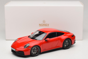 Porsche 911 992.2 Carrera 4 GTS Guards Red Norev 1:18 187171 Metalas - nuotrauka 8 iš 8