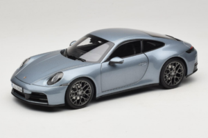 Porsche 911 992.2 Carrera Polar Silver Metallic Norev 1:18 187170 Metalas