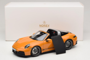 Porsche 911 992.2 Targa 4 GTS Bahama Yellow Norev 1:18 187190 Metalas - nuotrauka 10 iš 10