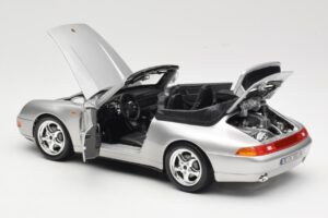 Porsche 911 993 Carrera Kabrioletas Sidabrinis Bburago 1:18 18-12039 Metalas - nuotrauka 5 iš 8
