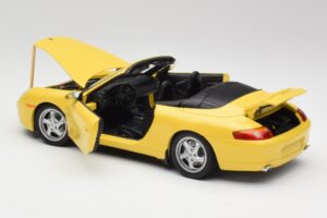 Porsche 911 996 Kabrioletas Speed Geltonas UT Models 1:18 27906 Metalas - nuotrauka 5 iš 8