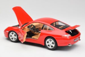 Porsche 911 996 Carrera 4 Raudonas Bburago 1:18 30085 Metalas - nuotrauka 5 iš 8