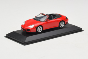 Porsche 911 996 Carrera 4S Kabrioletas Raudonas Minichamps 1:43 400062831 Metalas - nuotrauka 2 iš 4
