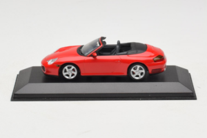 Porsche 911 996 Carrera 4S Kabrioletas Raudonas Minichamps 1:43 400062831 Metalas