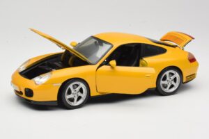 Porsche 911 996 Carrera 4S Geltonas Maisto 1:18 WAP02101610 Metalas - nuotrauka 2 iš 8