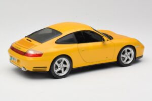 Porsche 911 996 Carrera 4S Geltonas Maisto 1:18 WAP02101610 Metalas - nuotrauka 3 iš 8