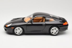 Porsche 911 996 Carrera Juodas Bburago 1:18 3385-M2 Metalas - nuotrauka 4 iš 8