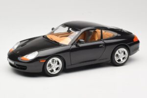 Porsche 911 996 Carrera Juodas Bburago 1:18 3385-M2 Metalas