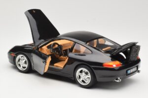 Porsche 911 996 Carrera Juodas Bburago 1:18 3385-M2 Metalas - nuotrauka 5 iš 8