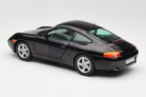 Porsche 911 996 Carrera Juodas Sun Star 1:18 1202 Metalas - nuotrauka 7 iš 8