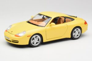 Porsche 911 996 Carrera Geltonas Bburago 1:18 30085-M1 Metalas