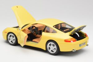 Porsche 911 996 Carrera Geltonas Bburago 1:18 30085-M1 Metalas - nuotrauka 5 iš 8