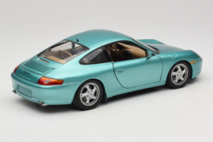 Porsche 911 996 Green Metallic UT Models 1:18 27901 Metalas - nuotrauka 3 iš 8