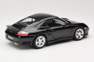 Porsche 911 996 Turbo Juodas Bburago 1:18 18-12030 Metalas - nuotrauka 3 iš 8