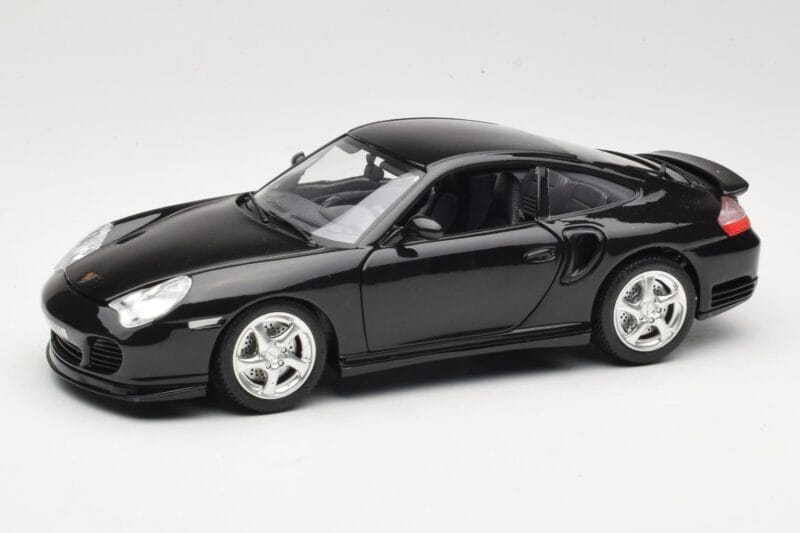 Porsche 911 996 Turbo Juodas Bburago 1:18 3367 Metalas
