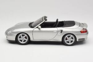 Porsche 911 996 Turbo Kabrioletas Sidabrinis Maisto 1:18 31660 Metalas - nuotrauka 4 iš 8