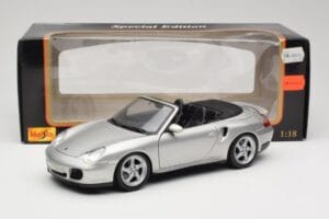 Porsche 911 996 Turbo Kabrioletas Sidabrinis Maisto 1:18 31660 Metalas - nuotrauka 8 iš 8