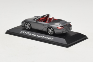Porsche 911 997 Turbo Cabriolet Grey Metallic Minichamps 1:43 WAP02015216 Metalas - nuotrauka 3 iš 5
